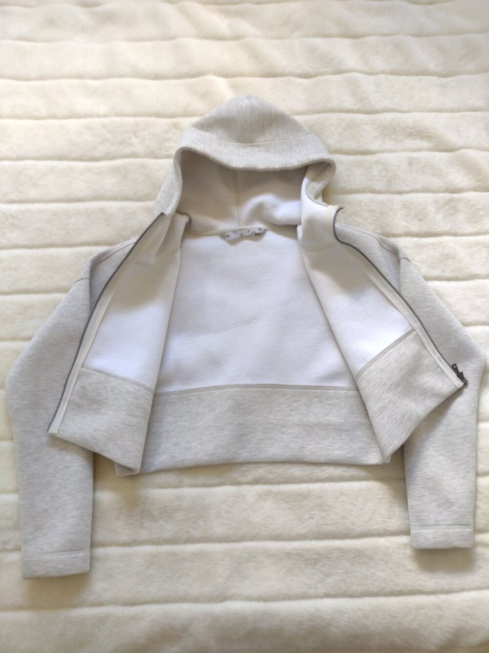 Athleta Women's Crop Hoodie Sweatshirt Gray Small - Picture 3 of 7